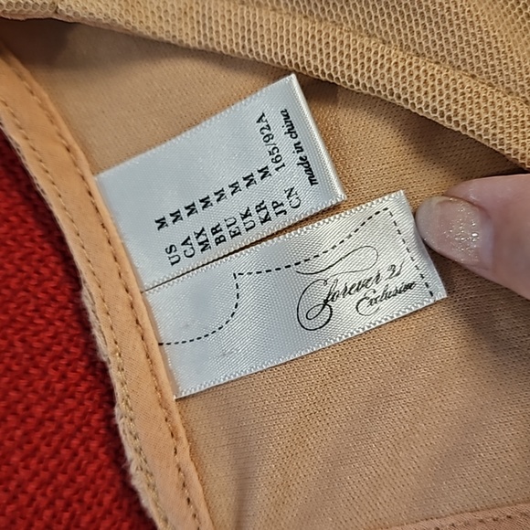 Forever 21 Collection  floral embroidered beige blush overlay lined Medium EUC - Picture 3 of 8